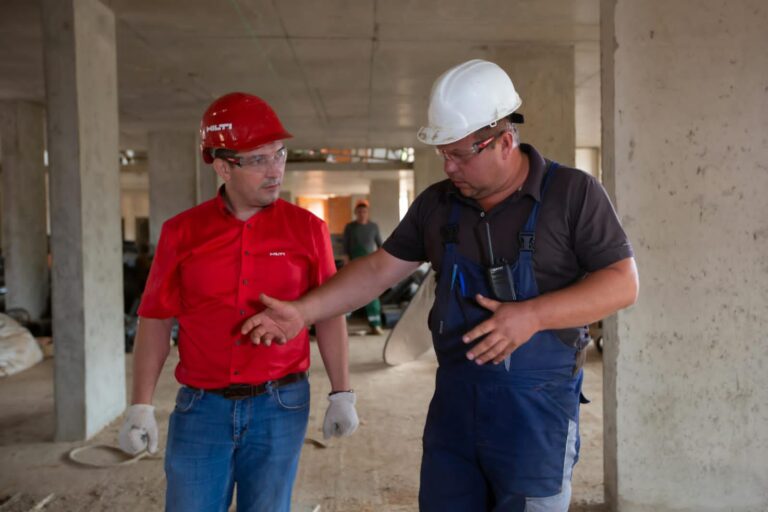 Essential Tips for Selecting the Best Commercial Construction Contractor
